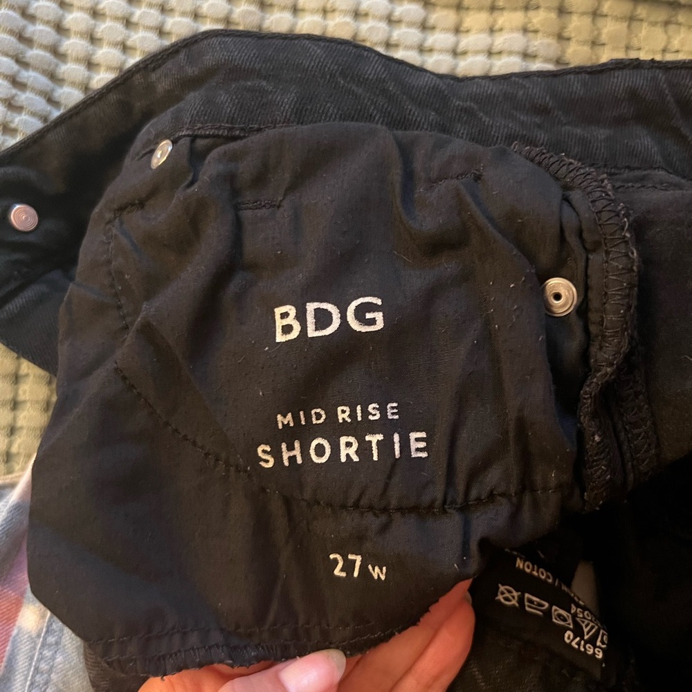 BDG SHORTS - Picture 3 of 3